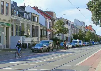 Strictly separating cycle lanes (example from the Germany): cycleway:both=lane + cycleway:both:lane=exclusive
