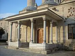 Side entrance door