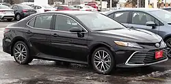 Camry Hybrid XLE (facelift)