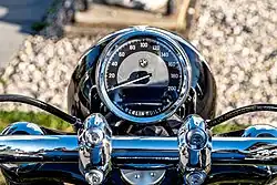 R 18, Speedometer