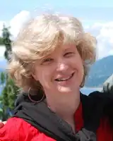 Beth Holmgren Portrait