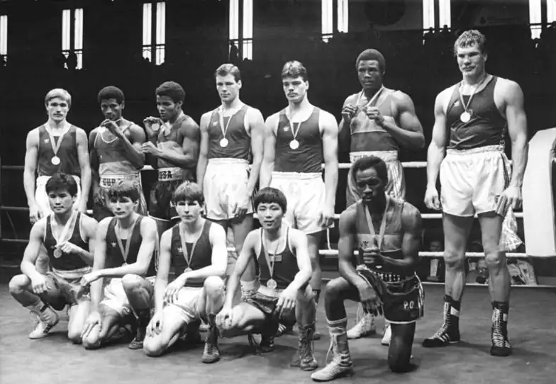 Siegfried Mehnert, Candelario Duvergel, Angel Espinosa, René Suetovius, Henry Maske, and Félix Savón, at the awards ceremony of the 1986 Chemistry Cup