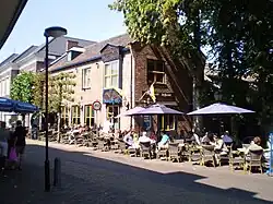 Buorren Putten by de tsjerke