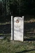 Erwan Bergot stele (1930–1953).