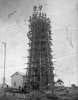 The construction of the lighthouse of Pointe-au-Père en 1909