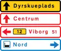 F18: Stack-type direction signs