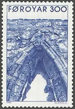 FR 170: Detail of a gothic arch