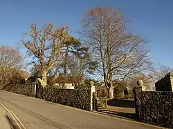Gaston Manor