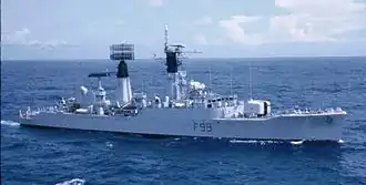 HMS&nbsp;Lincoln&nbsp;(F99), a Salisbury-class frigate, in 1972