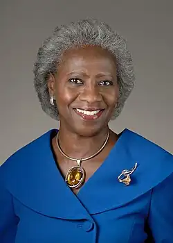 Image of Dr. Hannah Valantine speaking at a podium