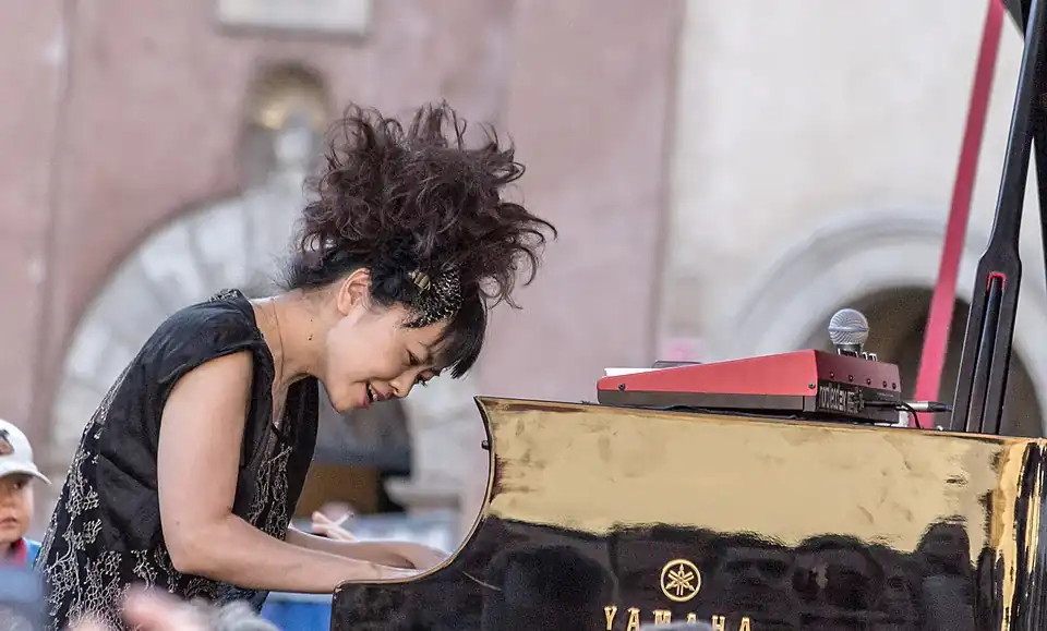 Uehara performing in Warsaw, 2013