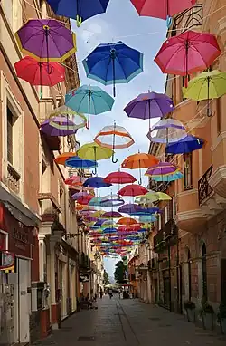 Narrow city street