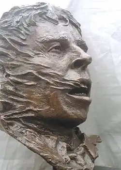 Jacques Brel Statue, Vesoul