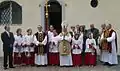 Exclusively female altar servers