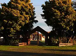 The waharoa (gateway) to Kauwhata Marae (Kai Iwi Paa)