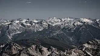 Hall Peak is highest point centered on horizon