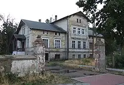 Manor house