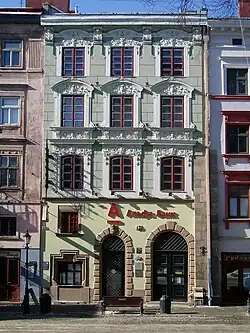 Market Square, 26