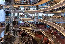 Midship atrium