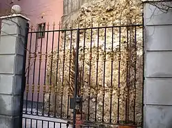 Remains of the Christian Walls on Calle de los Mancebos