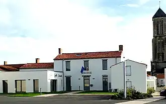 Town hall of Saint-Julien-des-Landes