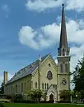 Facade with the rose window