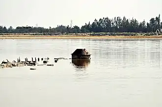 Naba' El-Hamra Lake