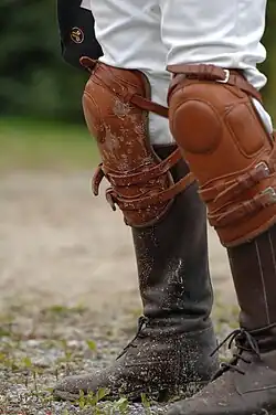 Polo knee pads, mandatory equipment