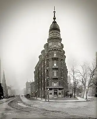 Portland Flats apartment in 1917