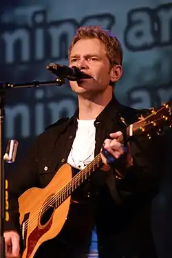 Chapman performing in Atlanta, November 2004
