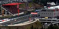 A view of the circuit with cars stationary on the grid