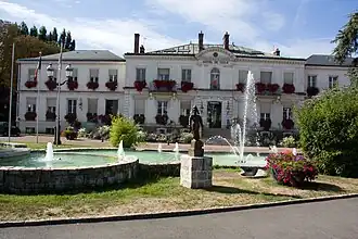 The town hall in Viry-Châtillon