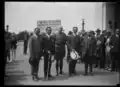 De Veyra welcoming the 2nd Philippine delegation. Left to right: De Veyra, Manuel L. Quezon, Frank McIntyre, Sergio Osmeña, and Isauro Gabaldón.